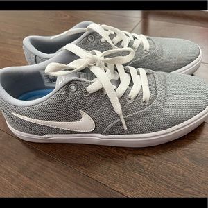 Nike SB Check Sneakers